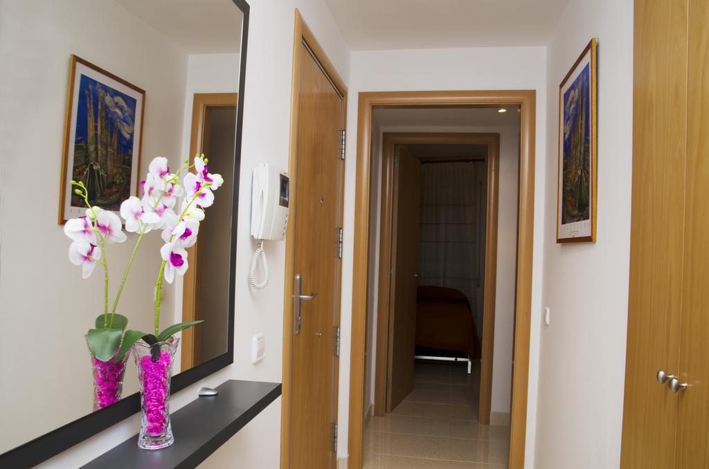 Apartamentos Navas Barcelona Luaran gambar