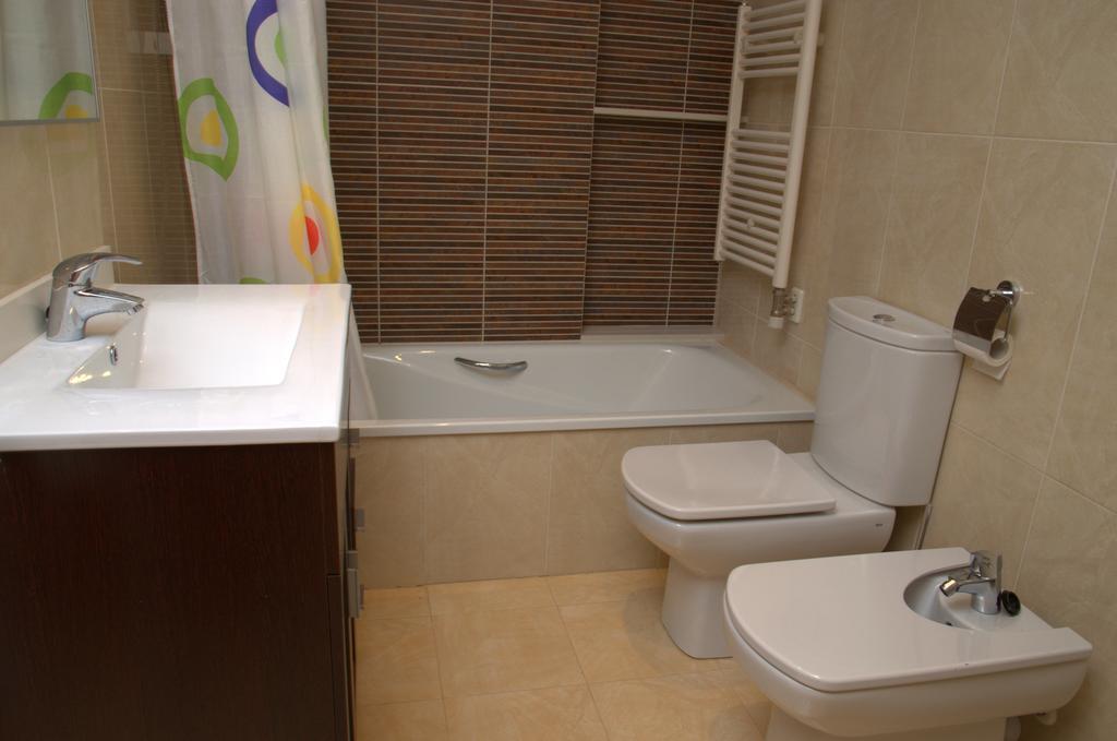 Apartamentos Navas Barcelona Luaran gambar